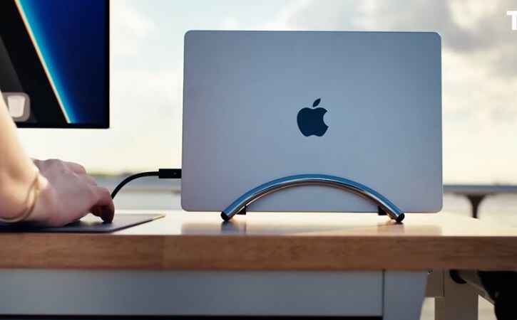 Twelve South BookArc Flex MacBook Stand